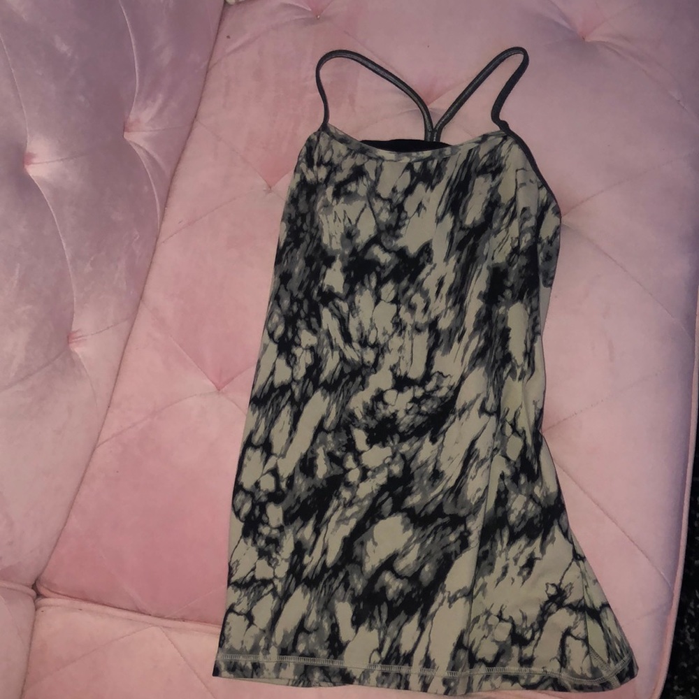 Lululemon tank top